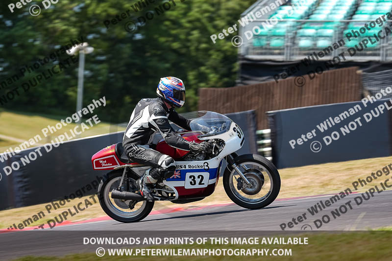 cadwell park;cadwell park photographs;cadwell trackday photographs;enduro digital images;event digital images;eventdigitalimages;peter wileman photography;racing digital images;trackday digital images;trackday photos